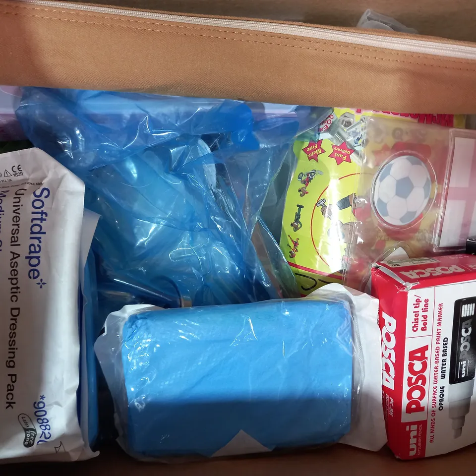 BOX OF APPROXIMATELY 10 ASSORTED HOUSEHOLD ITEMS TO INCLUDE VORSPRUNG JAW TRAINER, POSCA WATER-BASED PAINT MARKER, SOFTDRAPE UNIVERSAL ASEPTIC DRESSING PACK MEDIUM GLOVES, ETC