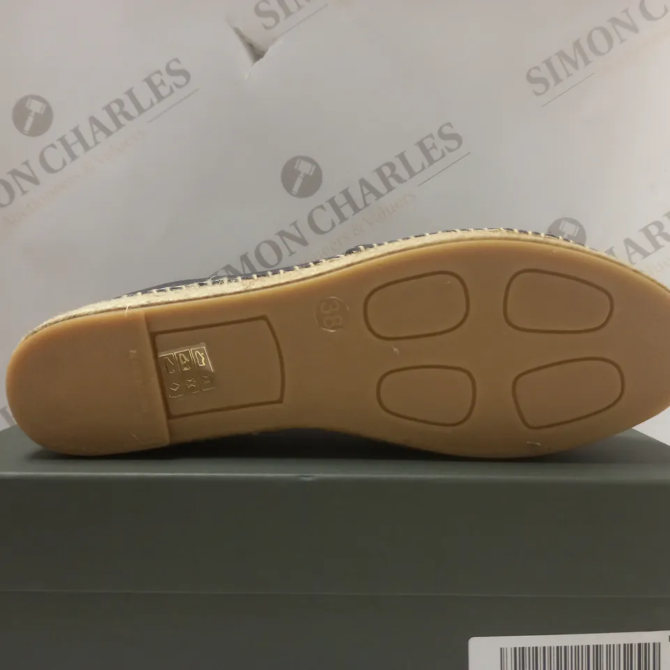BOXED HOBBS ALICIA ESPADRILLE IN NAVY - SIZE 5