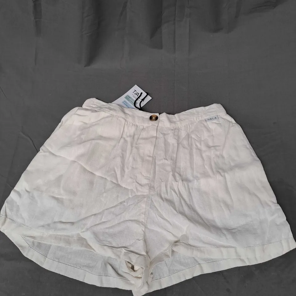 TALA LINEN BLEND SHORTS IN WHILE SIZE M