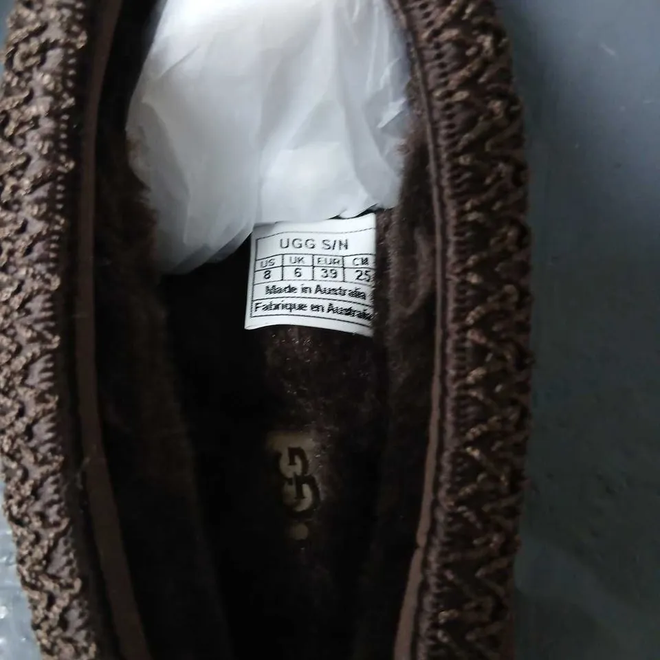 UGG WOMEN'S SHEARLING SLIP-ON BOOTS – UK 6 (US 8, EU 39)