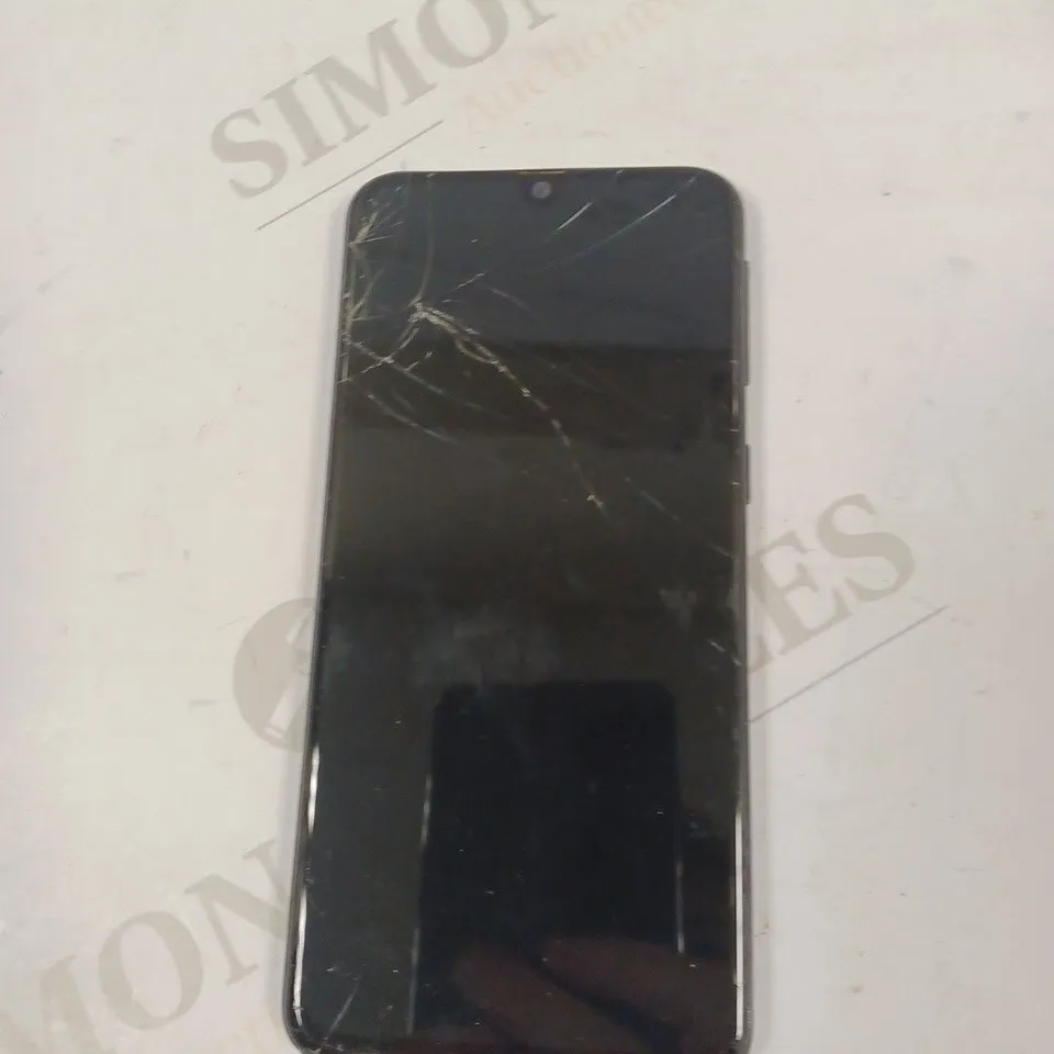 BOXED SAMSUNG GALAXY A40 SMARTPHONE 