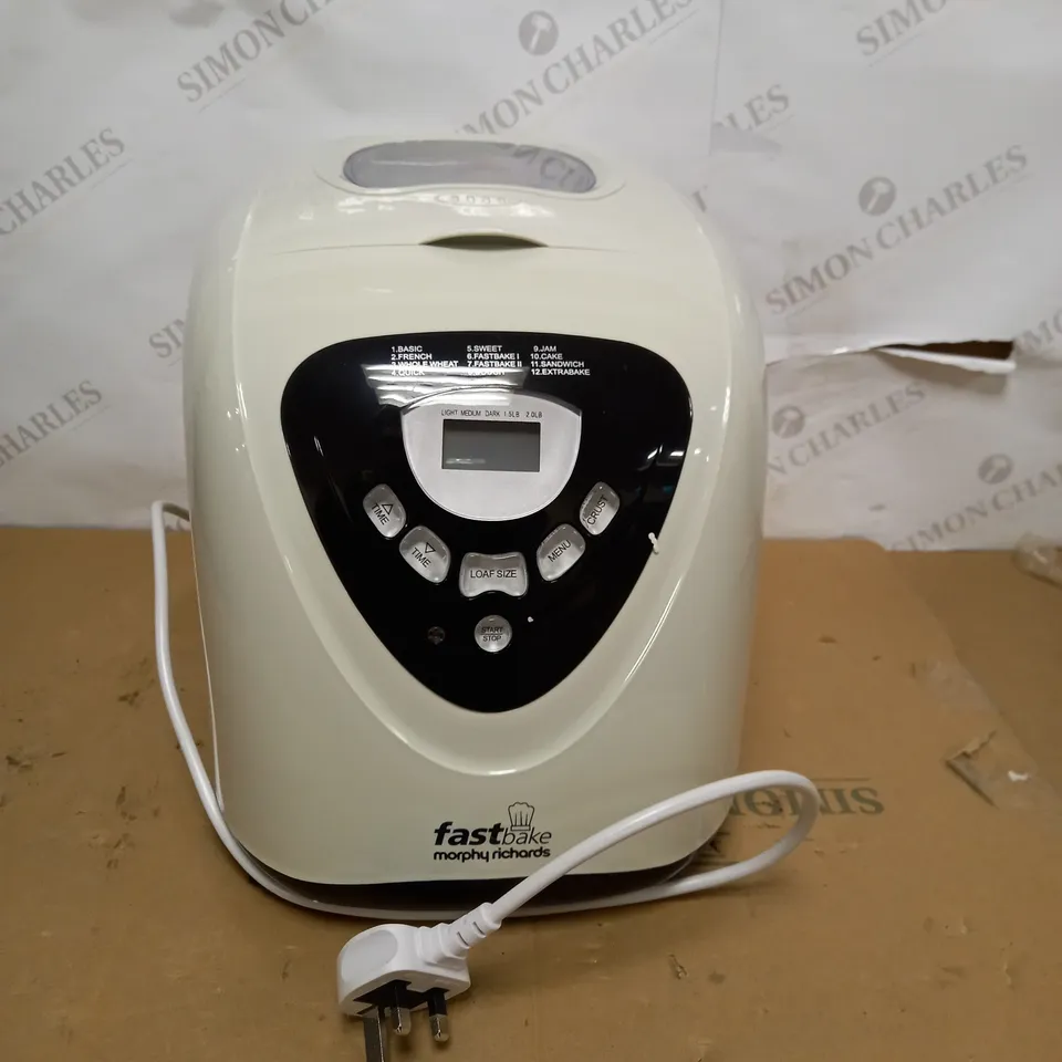 MORPHY RICHARDS MULTI-USE FASTBAKE BREADMAKER