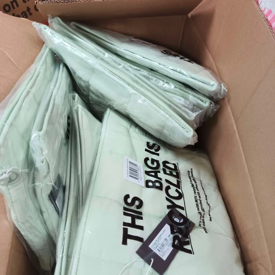 BOX OF APPROXIMATELY 20 CLOUDLITE LAPTOP CLUTCH ICE MATCHA
