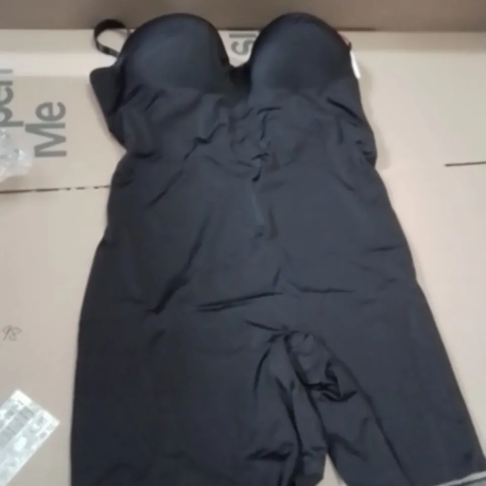 BOXED BRAND NEW APPROXIMATELY 15 MAGISCULPT BLACK BODY SUIT SIZE 38E