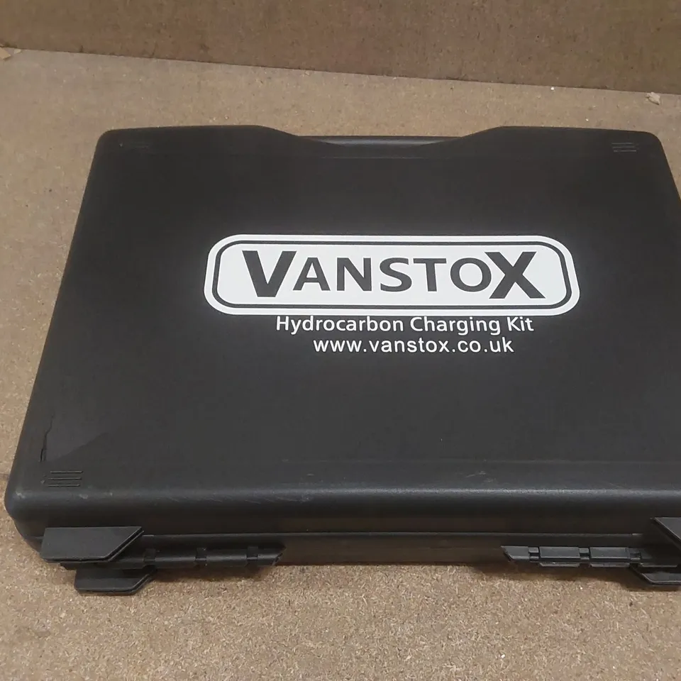 VANSTOX HYDROCARBON CHARGING KIT