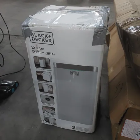 BOXED BLACK+DECKER 12 LITRE DEHUMIDIFIER 