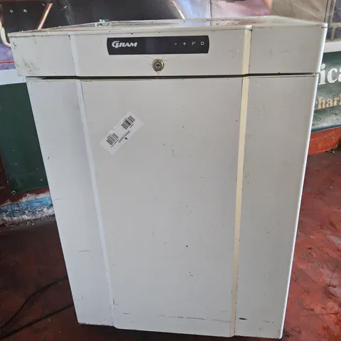 GRAM UNDER COUNTER FRIDGE WHITE