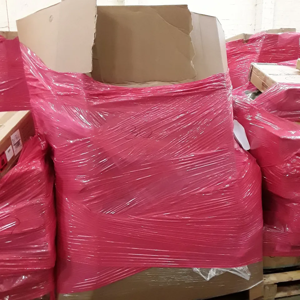 PALLET OF ASSORTED PRODUCTS INCLUDING BABY'S PLAYPEN, TOILET SEAT, FLORESCENT LAMP, RETRACTABLE SAFETY GATE, VENETIAN BLIND 