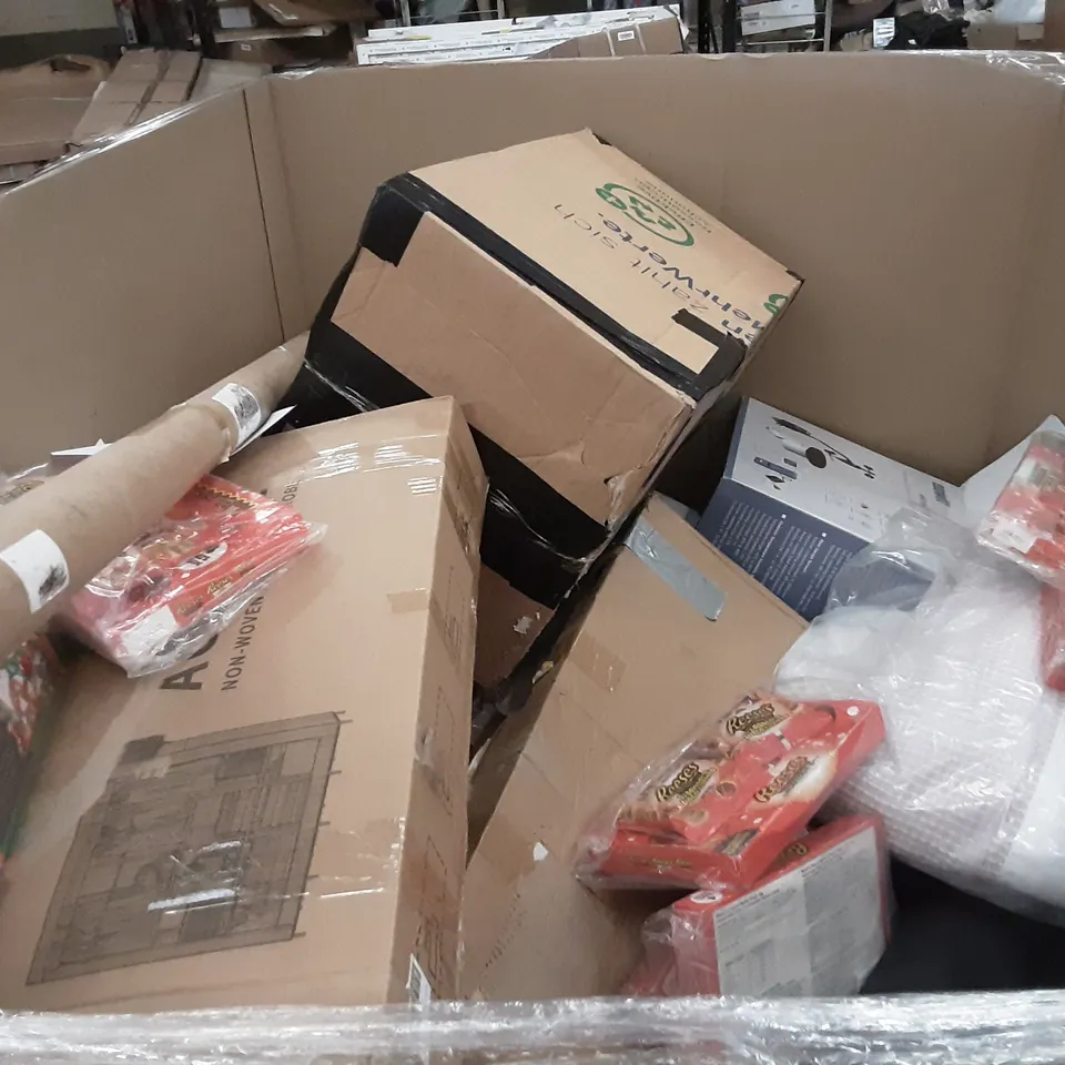 PALLET OF ASSORTED PRODUCTS INCLUDING AIR COOLER, SPRING LOADED TENSION ROD, SPACE HEATER, SIMPDIY, LAUNDRY BASKET, ACCSTORE FABRIC WARDROBE