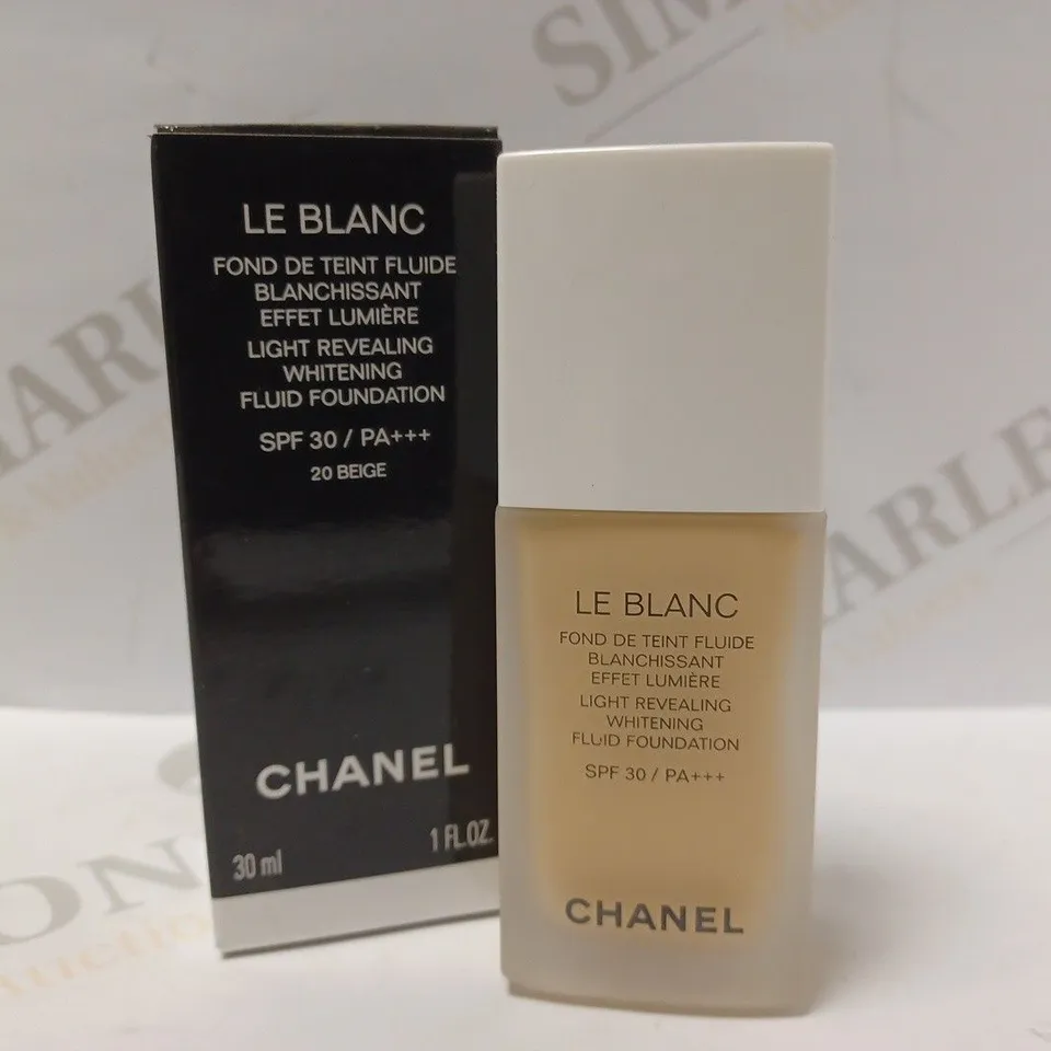 CHANEL LE BLANC LIGHT REVEALING WHITENING FLUID FOUNDATION SPF30 PA 30ML - 20 BEIGE