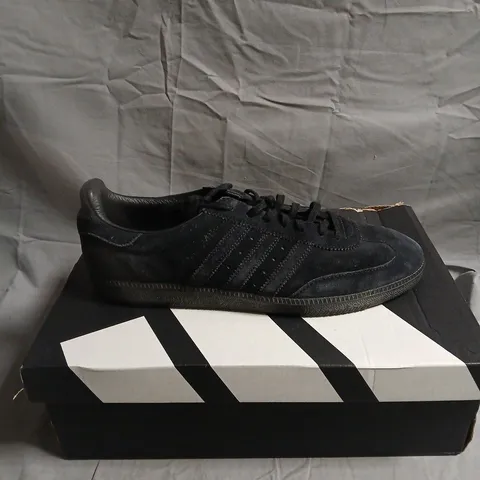 ADIDAS ADIZERO EVO TRAINERS IN BLACK - 11