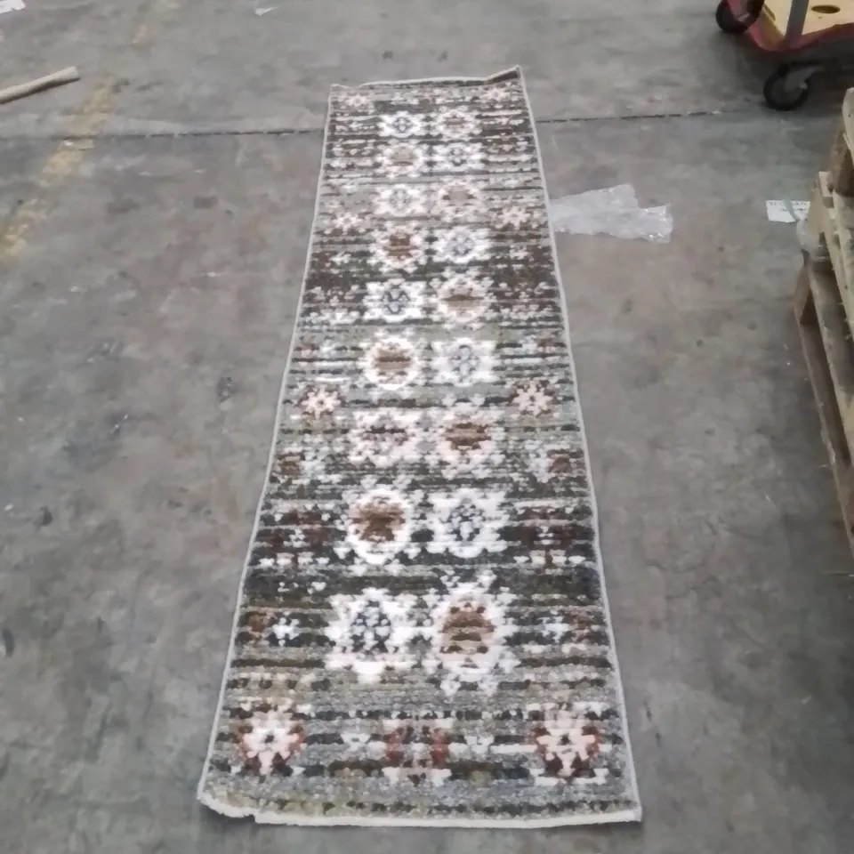 QUALITY DESIGNER AREA RUG - APPROXIMATELY 230X58CM