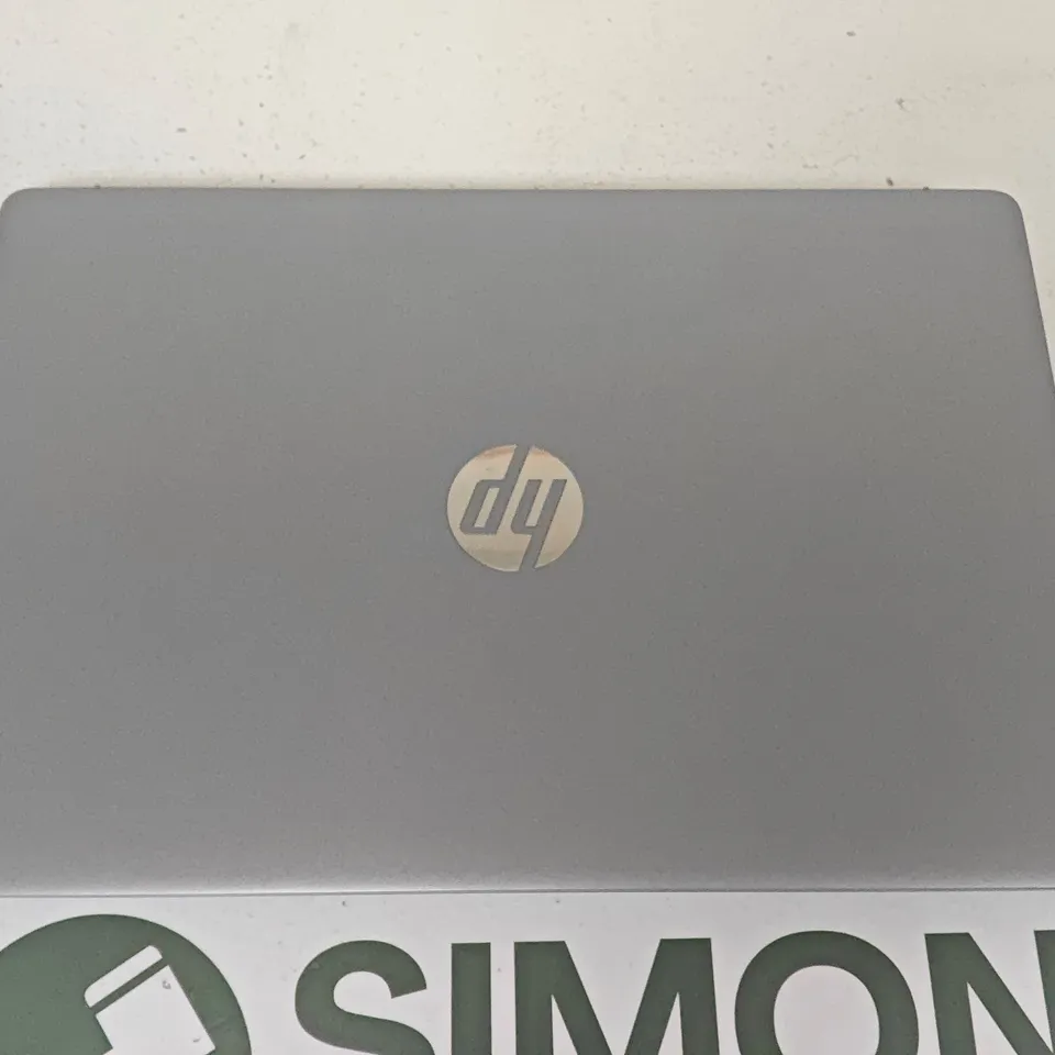 UNBOXED HP CHROMEBOOK PLUS INTEL I-3 LAPTOP IN SILVER - 15A-NB0004NA