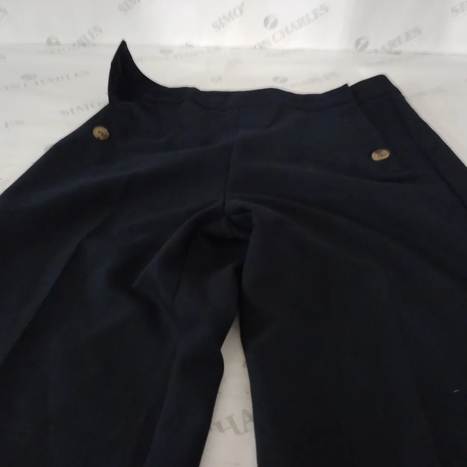 YCOO OPEN FRONT PANTS IN NAVY - XL