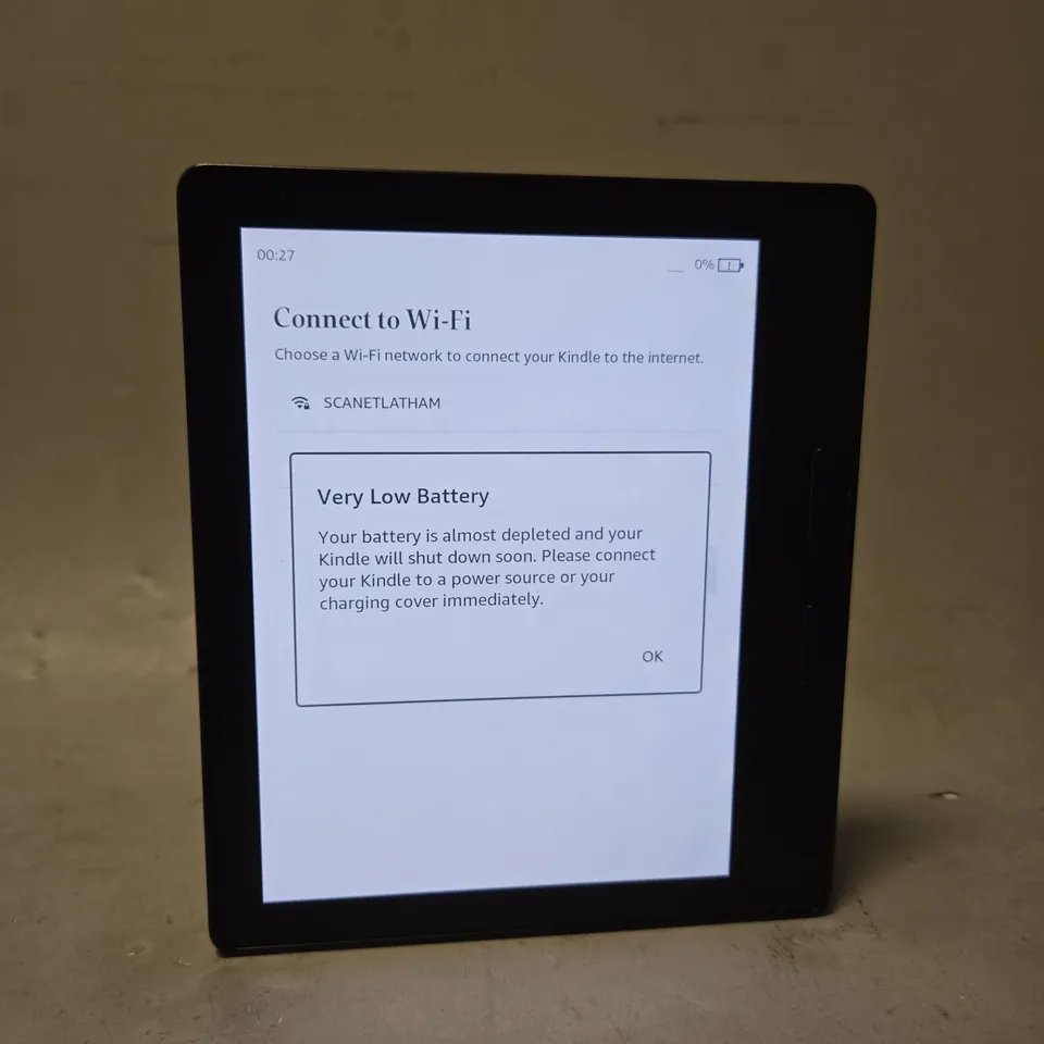 AMAZON KINDLE E-READER