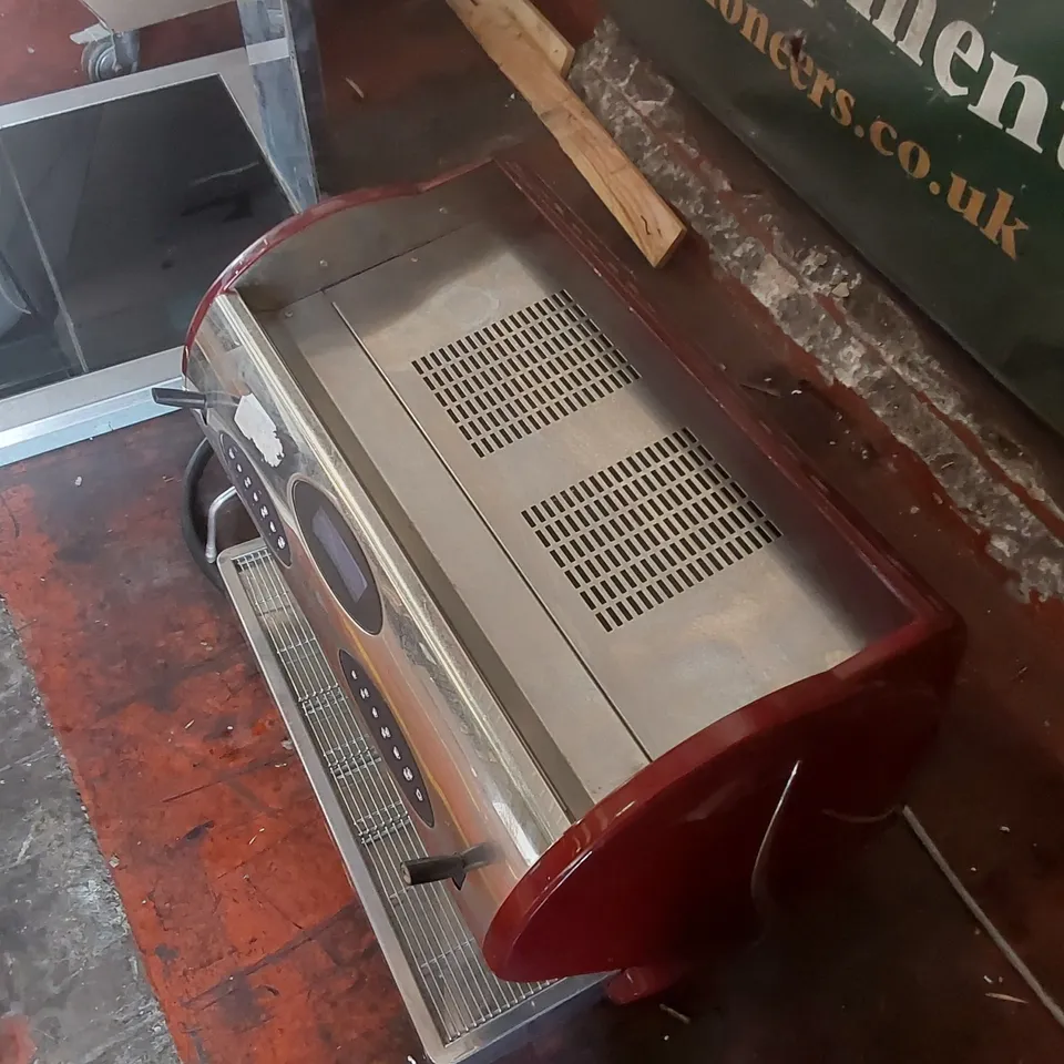 COMMERCIAL 2 GROUP COFFEE MACHINE