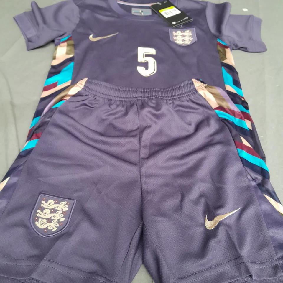 ENGLAND AWAY KIT SIZE KIDS 20