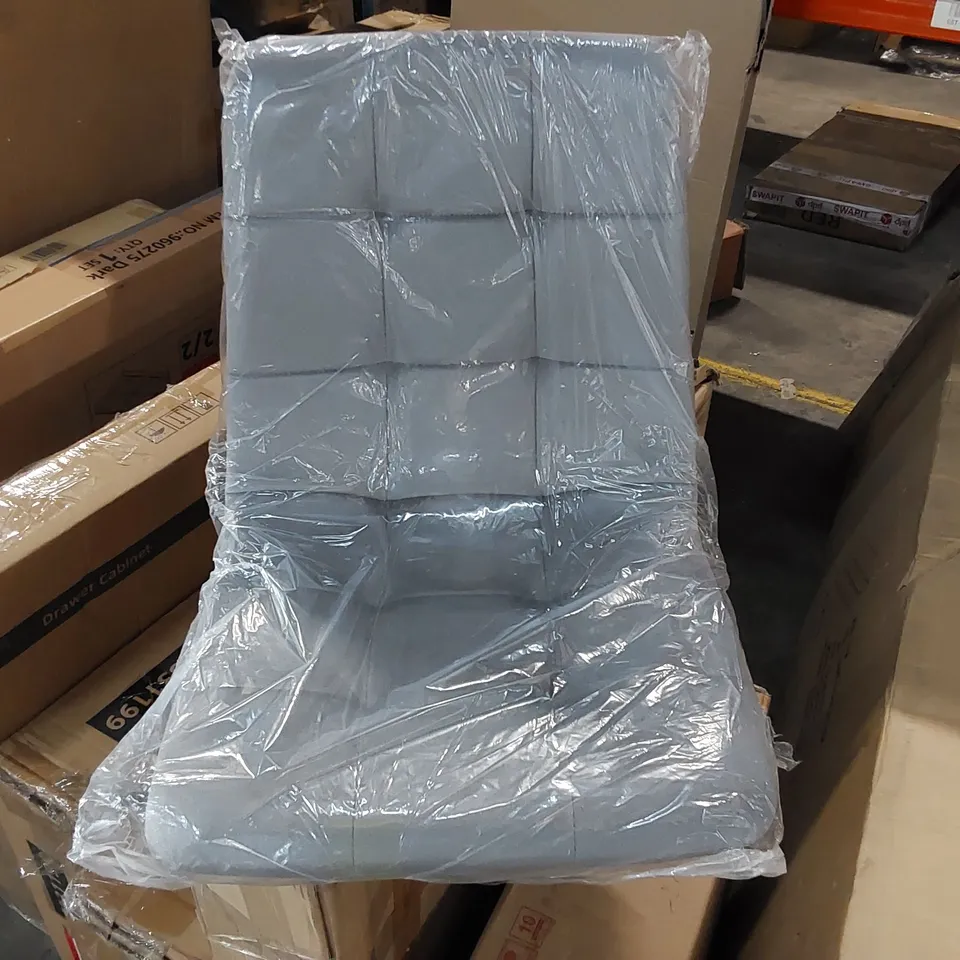 BOXED MONTENEGRO 4 PERSON DINING SET - GREY (2 BOXES)