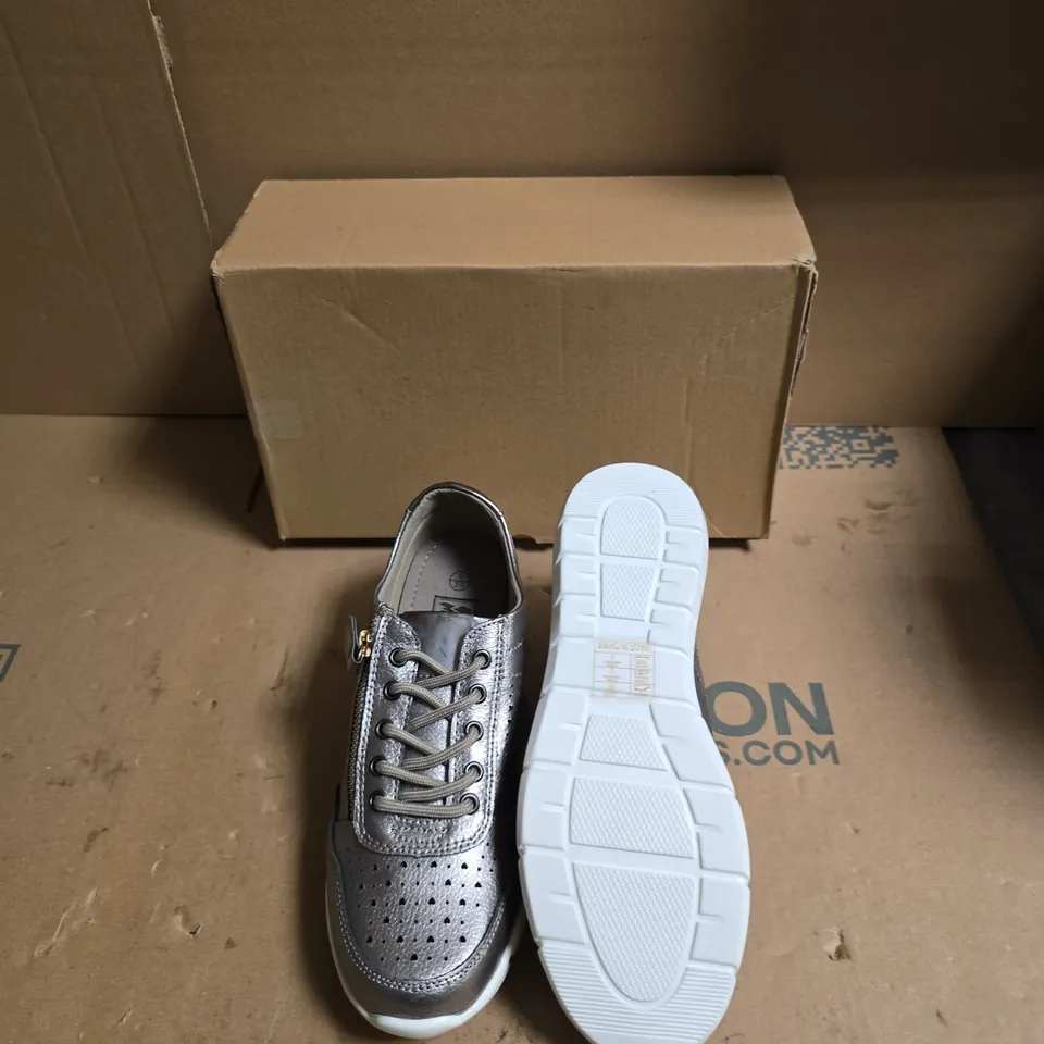 DOWN TO EARTH SILVER METALLIC SNEAKERS – WOMEN'S SIDE-ZIP PERFORATED TRAINERS - UK SIZE 6