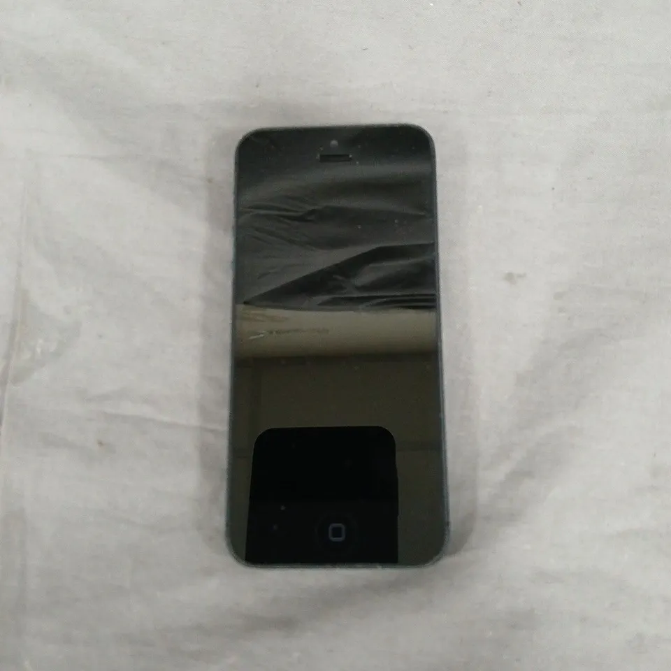 APPLE IPHONE 5 UNLOCKED BLACK 16GB (SIM-FREE)