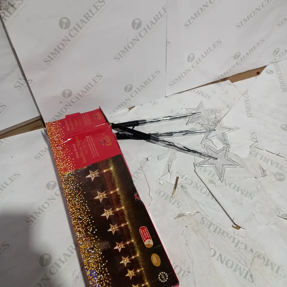 STAR DECORATION GARDEN STAKES RRP £17.99