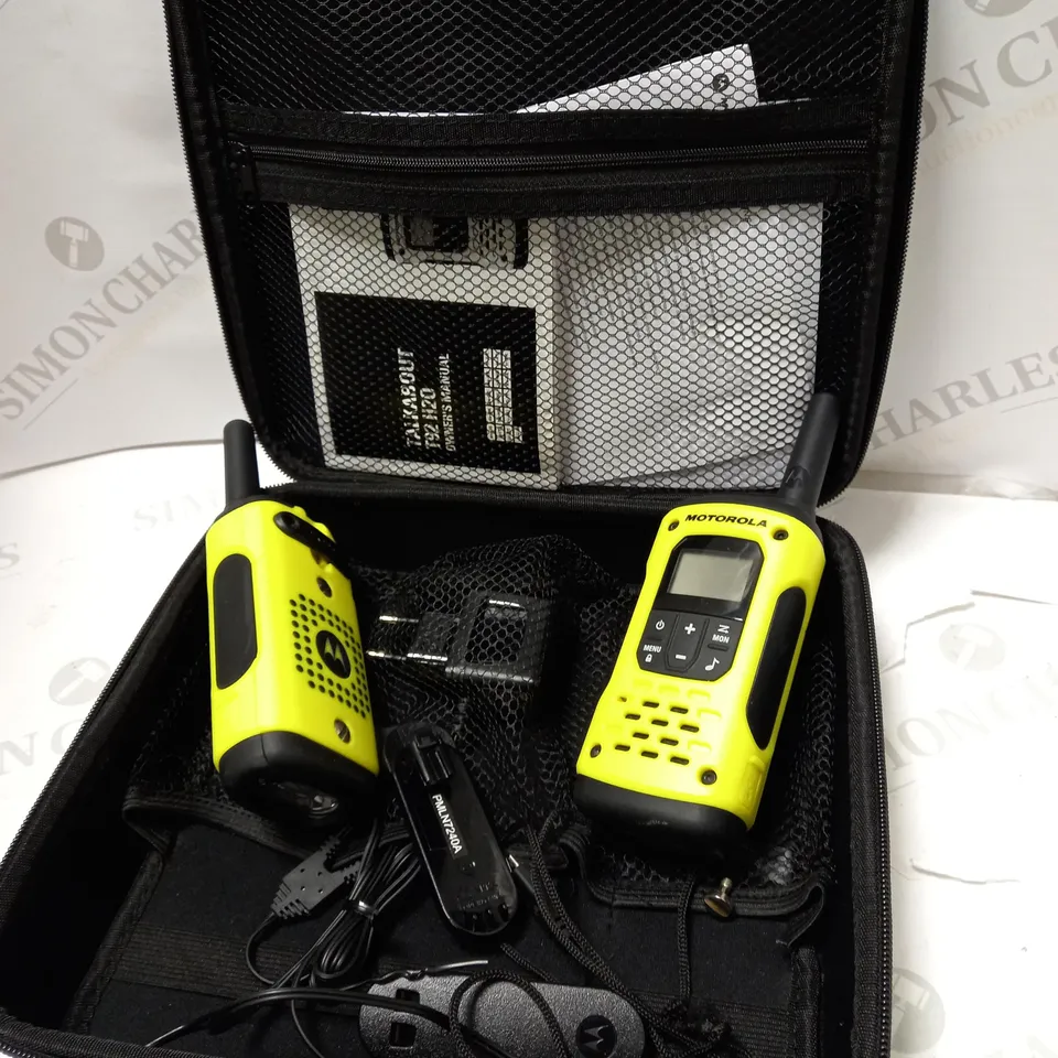 MOTOROLA TOPS T92 H20 WALKIE-TALKIES 