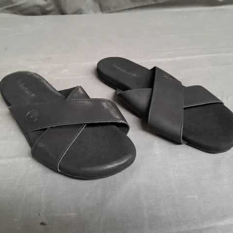 PAIR OF TIMBERLAND FLIPFLOPS SIZE UK 9.5