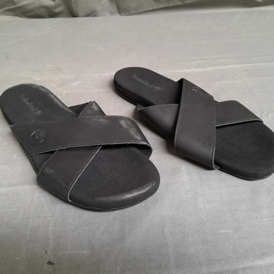 PAIR OF TIMBERLAND FLIPFLOPS SIZE UK 9.5