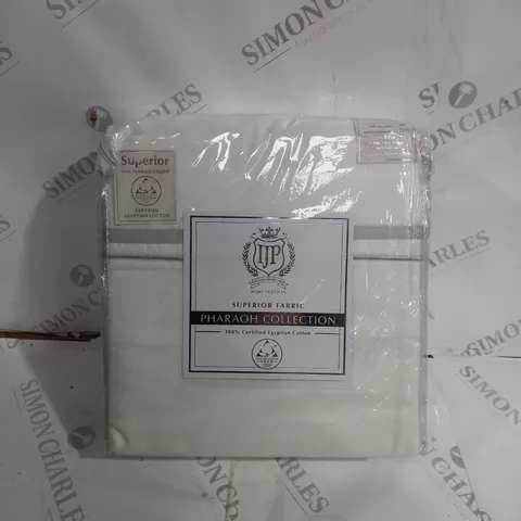 IJP PHARAOH COLLECTION KING SIZE QUILT WITH BUTTONS & PILLOWS