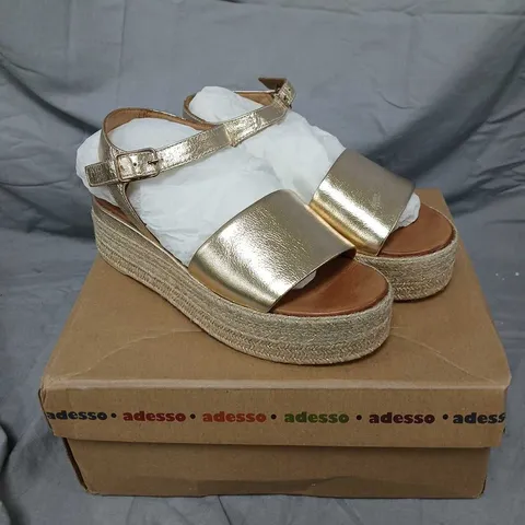 ADESSO GOLD LEATHER SANDALS - WOMEN'S WEDGE ESPADRILLE, SIZE 4