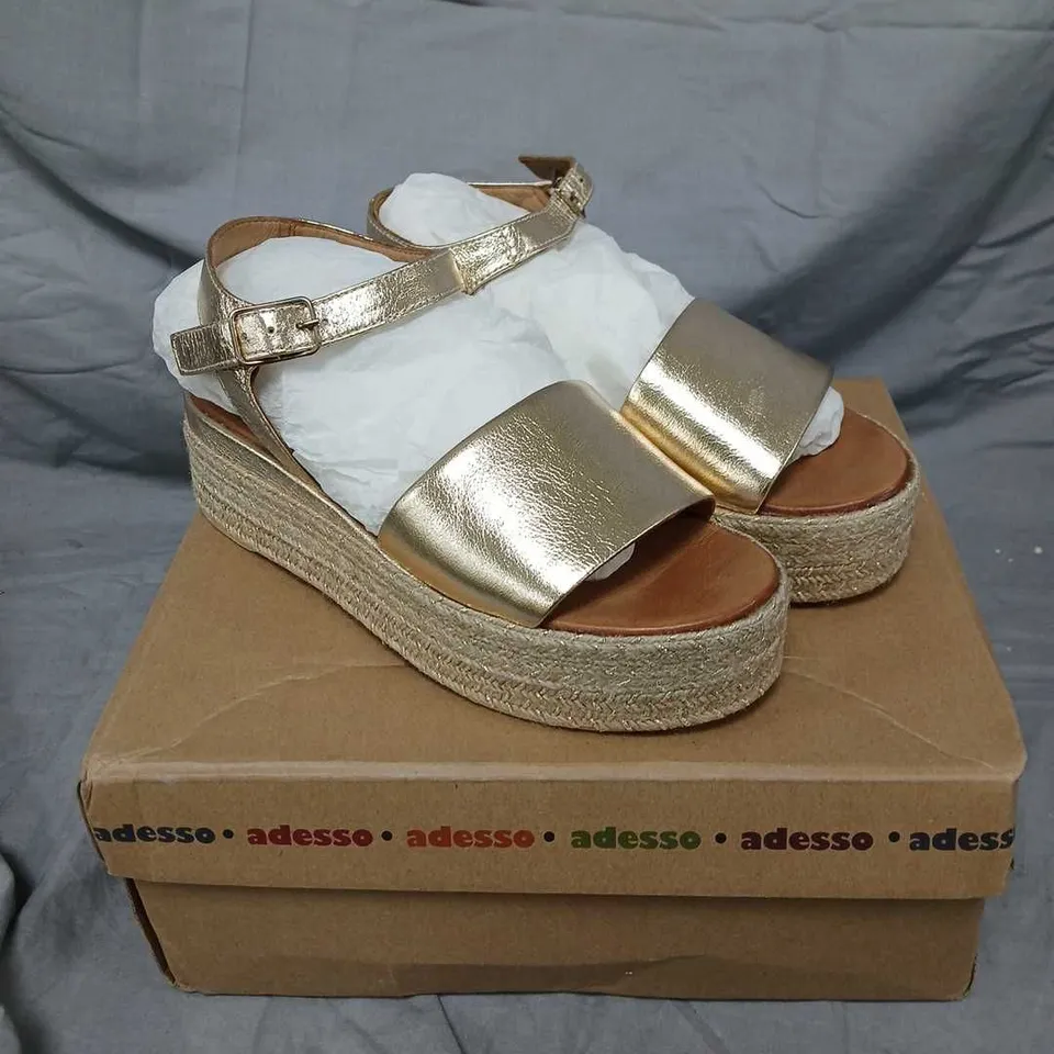 ADESSO GOLD LEATHER SANDALS - WOMEN'S WEDGE ESPADRILLE, SIZE 4