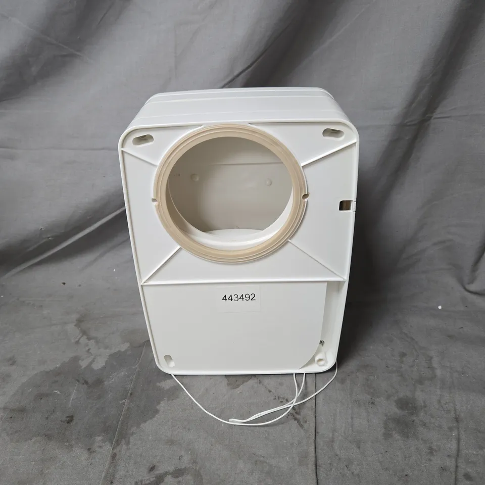 VENT-AXIA LO-CARBON EXTRACTOR FAN – WHITE