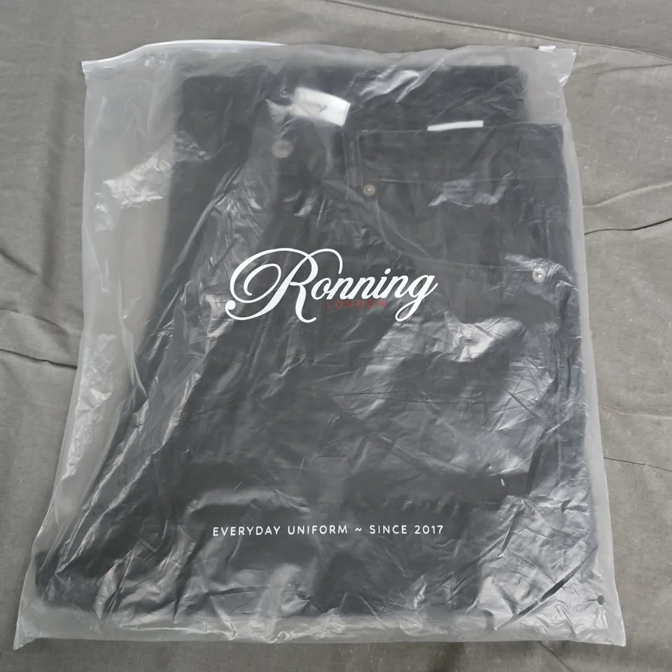 BAGGED RONNING LONDON CLASSIC JEANS - BLACK - UK 32L