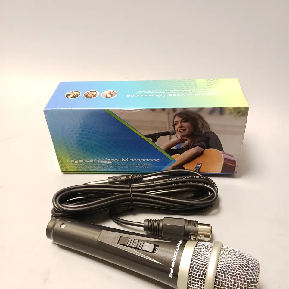 BOXED DYNAMIC VOCAL MICROPHONE 