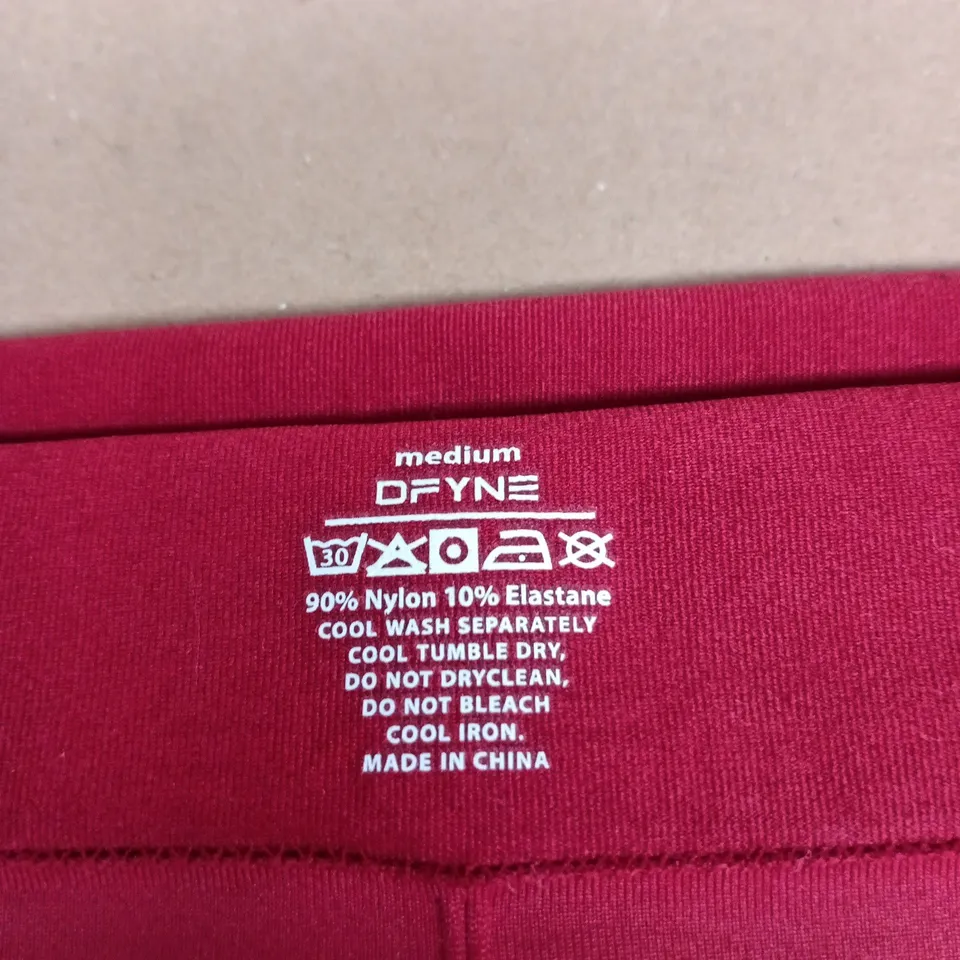 DFYNE WOMEN'S SPORTS TOP – MEDIUM (UK)