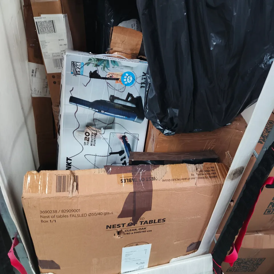 CAGE OF APPROXIMATELY 15 ASSORTED HOUSEHOLD ITEMS - COLLECTION ONLY