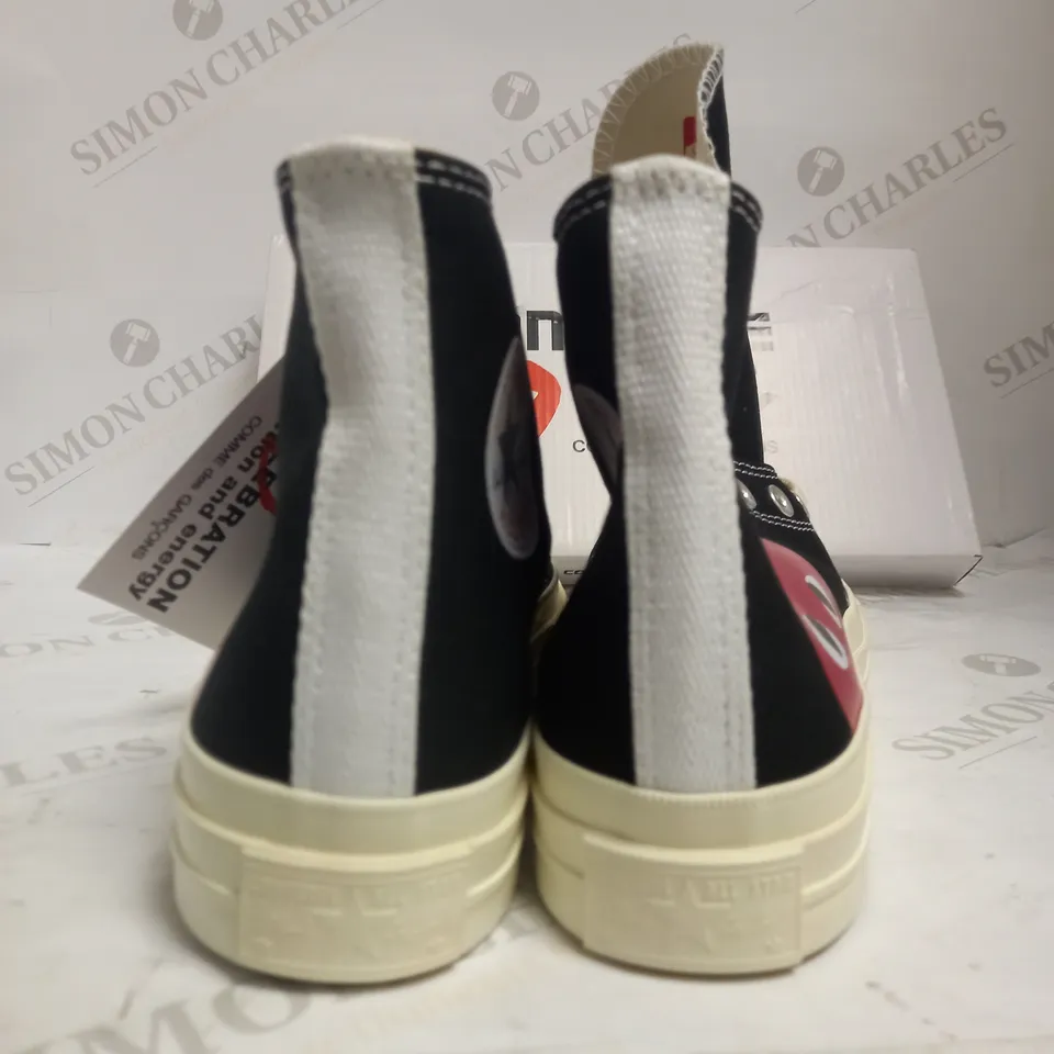 UK 7 CONVERSE PLAY EDITION COMME DES GARCONS HIGH TOP TRAINERS 