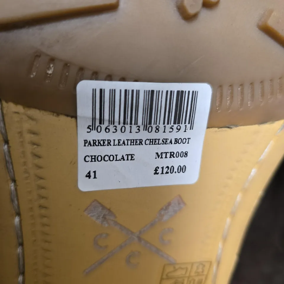 PARKER LEATHER CHELSEA BOOT – CHOCOLATE, UK 7 (EU 41)