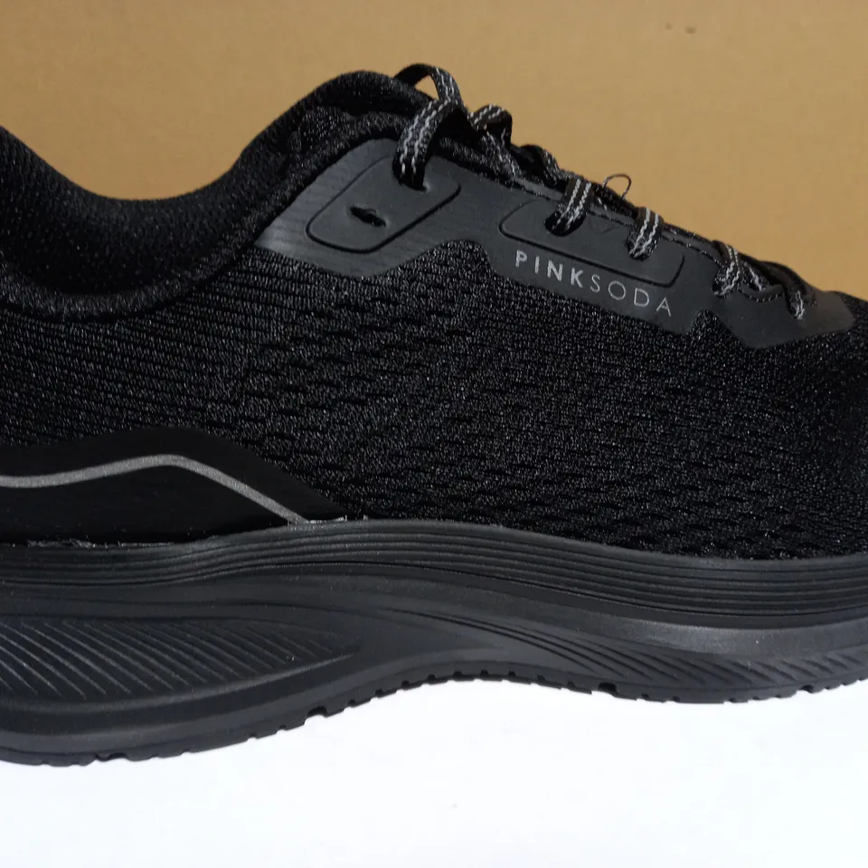 PINK SODA SPORT ANEKA WOMENS BLACK TRAINERS - SIZE 6.5