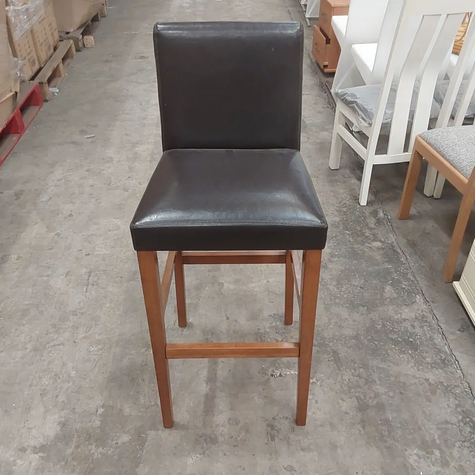 DESIGNER SOLID WOOD BAR CHAIR