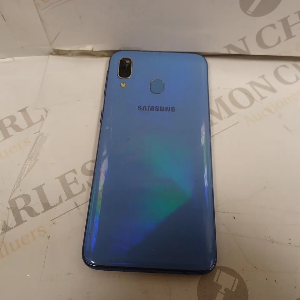 SAMSUNG GALAXY A40 SMARTPHONE 