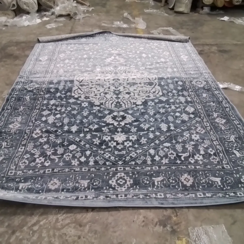 QUALITY DESIGNER AREA RUG - APPROXIMATELY 280X200