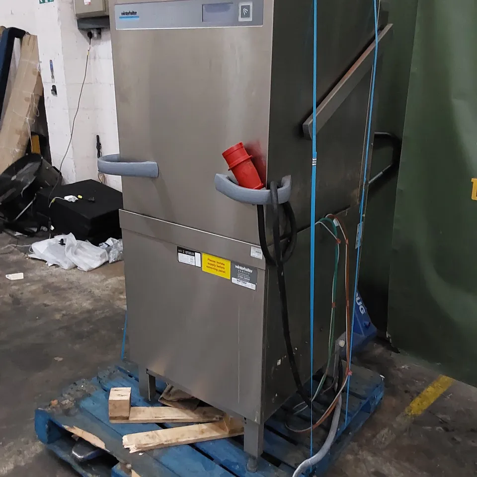 WINTERHALTER COMMERCIAL IPX5 DISH/UTENSIL WASHER 