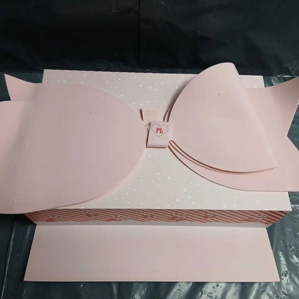 PLOUISE GIFT SET TO INCLUDE; 