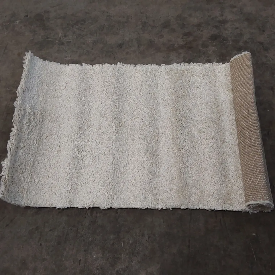 BRAND NEW BAGGED PACO HOME TRIP RUG - 140 x 70cm