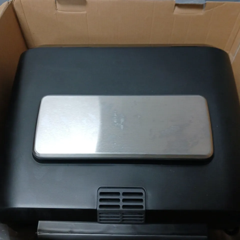 BOXED DAEWOO HEALTH GRILL & AIR FRYER