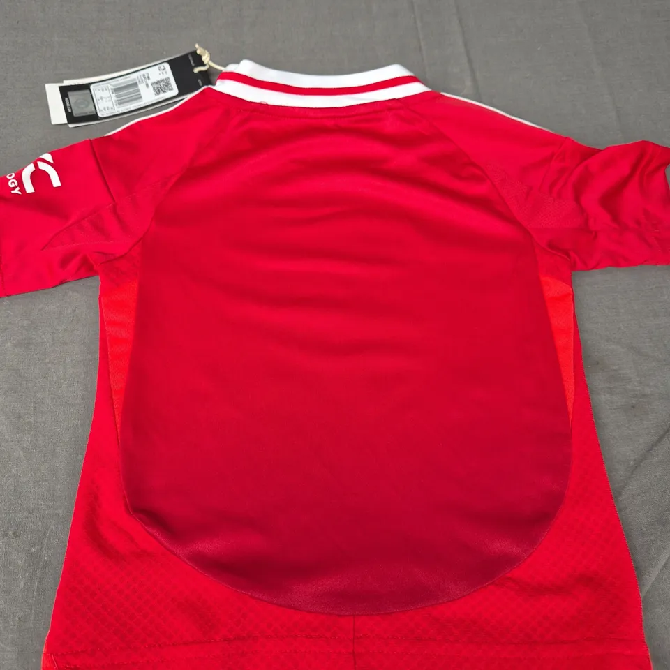 KIDS MANCHESTER UNITED FULL KIT - SIZE 18/24 MONTHS