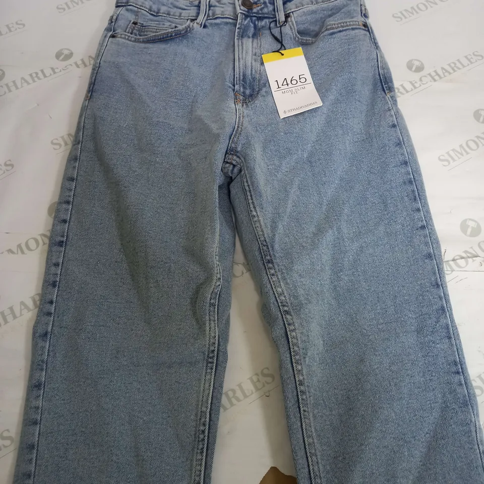 STRADIVARIUS MOM SLIM FIT STANDARD FIT DEMIN JEANS - UK 12 