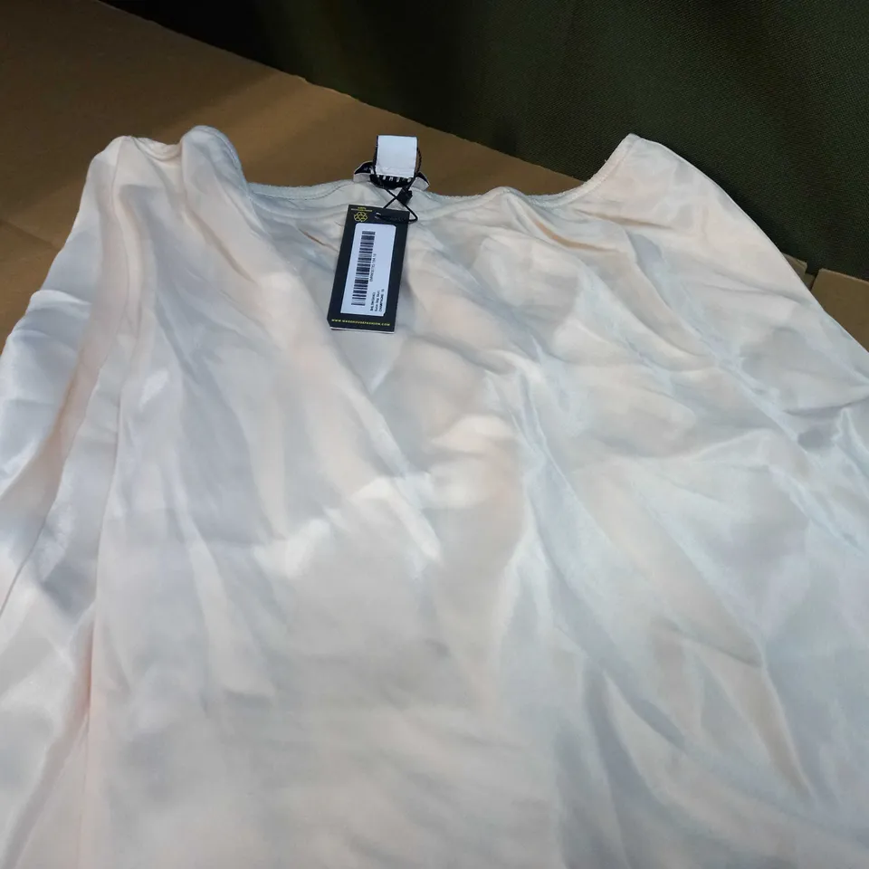 WAREHOUSE CHAMPAGNE SATIN SLIP SKIRT - SIZE 10