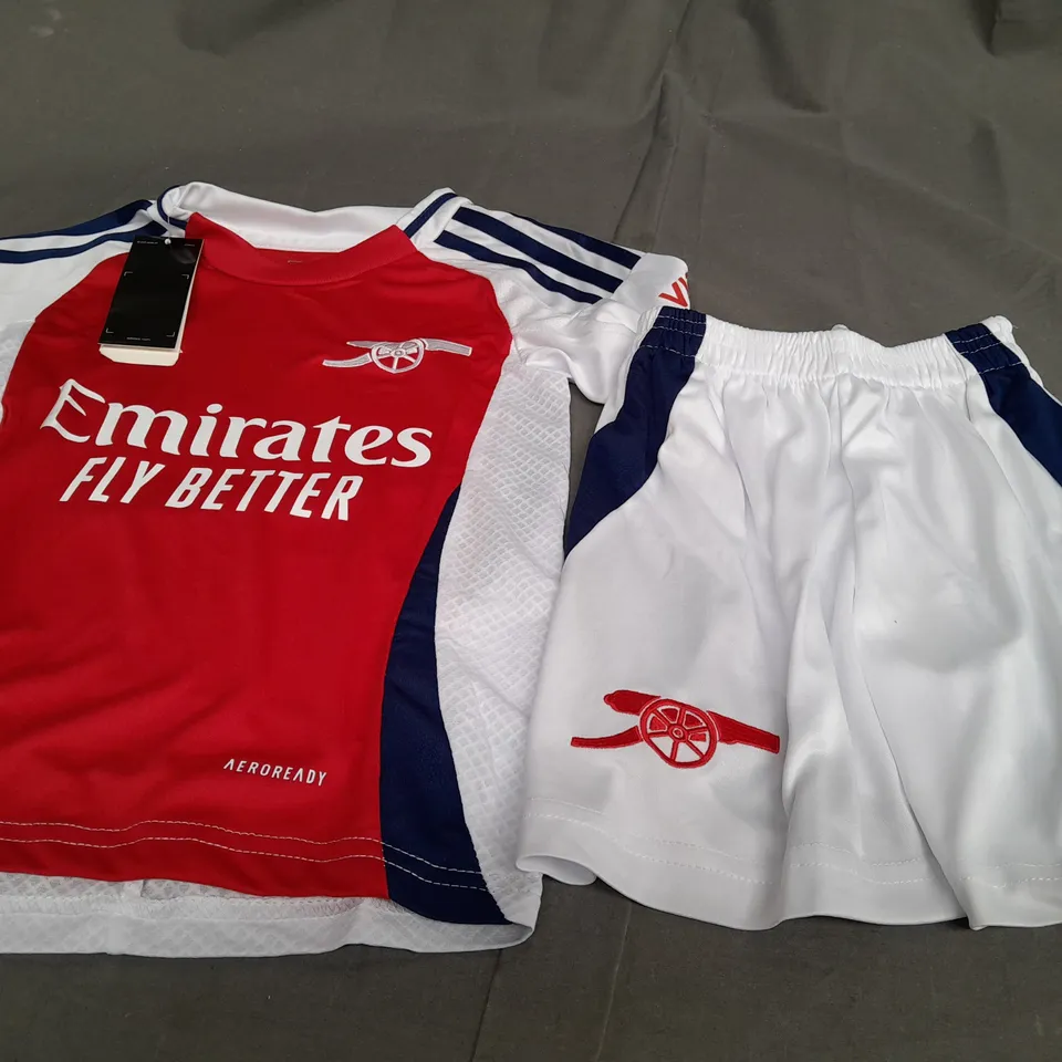ADIDAS ARSENAL FOOTBALL KIT - SIZE 18 KIDS